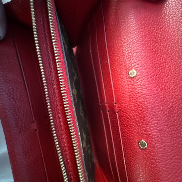 Preloved Authentic LV Pallas Wallet - Picture 6 of 7